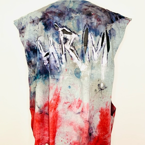 Back scratched out - Picture 1 of 2